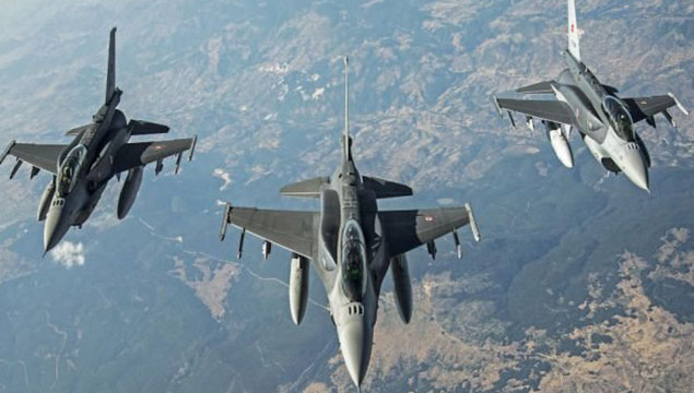 Türk jetlerine Suriye'den taciz