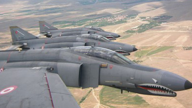 Konya’da askeri eğitim uçağı düştü
