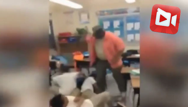 Öğretmen sınıfta dehşet saçtı!
