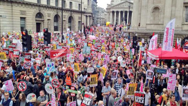 İngiltere’de protesto