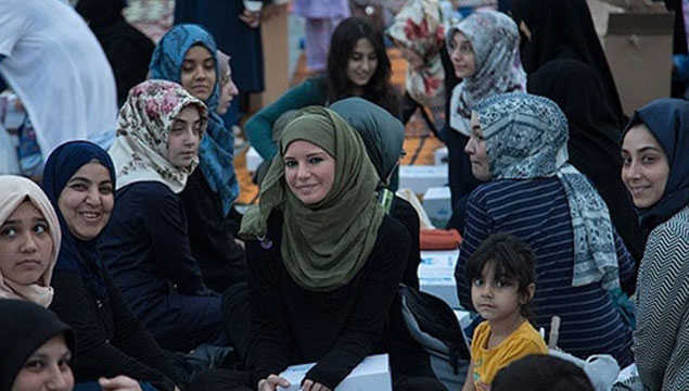 Dünya Mülteciler Günü'nde iftar