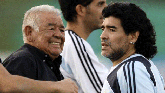 Maradona, babasını kaybetti