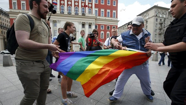 Eşcinsellere karşı bayrak