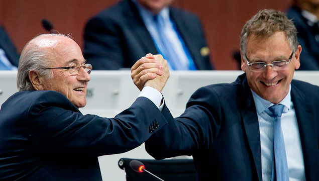 Blatter'in 1 numarası da bırakıyor