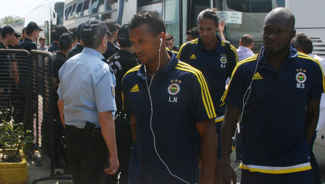 Fenerbahçe İstanbul'a döndü