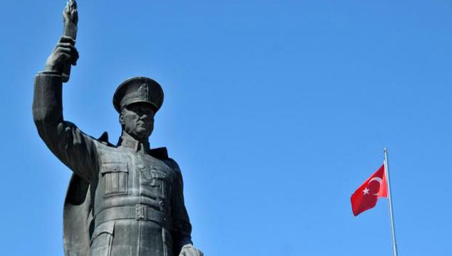 Rize'de Atatürk Anıtı tartışması