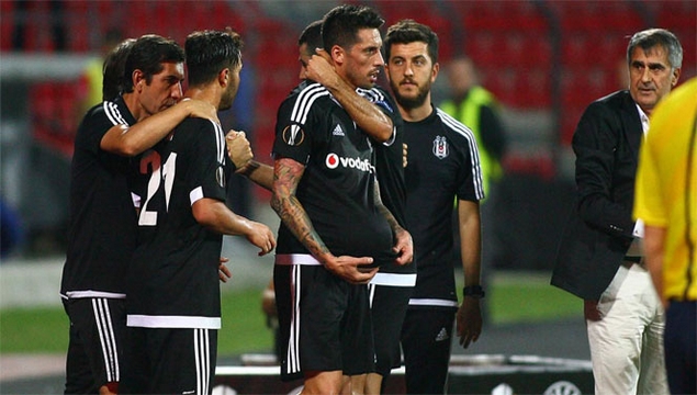 Beşiktaş tek golle geçti
