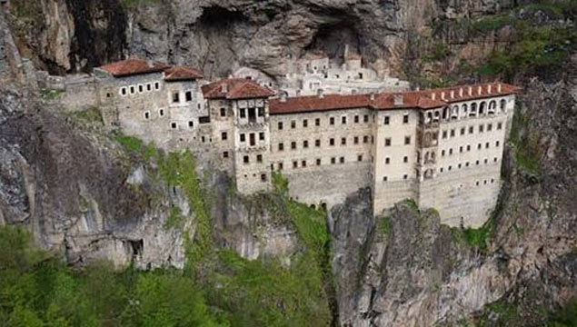 Sümela Manastırı 1 yıl süreyle ziyarete kapatılaca