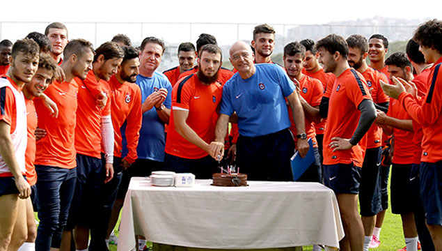 Trabzonspor'da sürpriz doğum günü