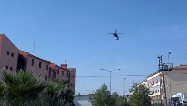 Suriye sınırda askeri helikopter hareketliliği
