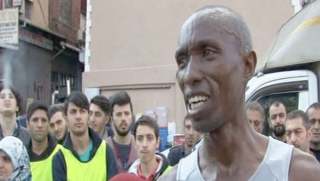 15 kilometre yarışında zafer Kenyalı Cheruiyot'un