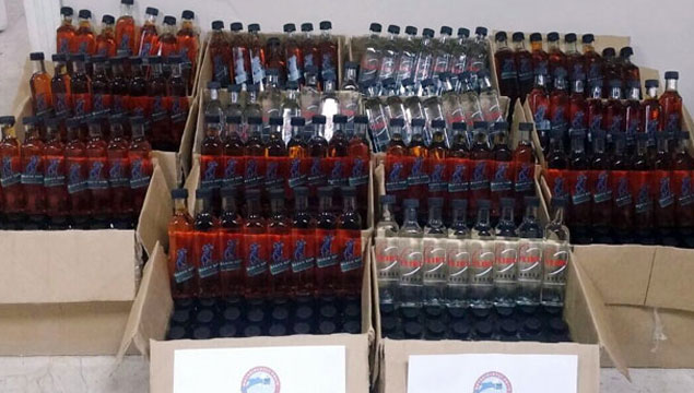 700 şişe sahte içki ele geçirildi