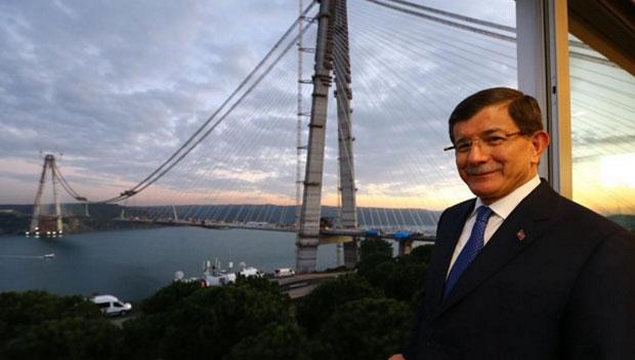 Davutoğlu 3. Köprü'yü paylaştı