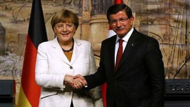 Davutoğlu, Merkel'e gidiyor