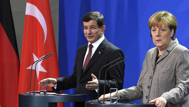 Başbakan Davutoğlu, Merkel'le görüştü