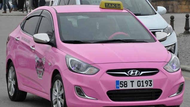 Kadınlara özel 'pembe taksi'