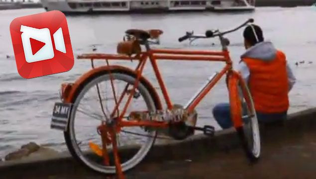 İnternetin yeni fenomeni: Kırmızı Bisiklet